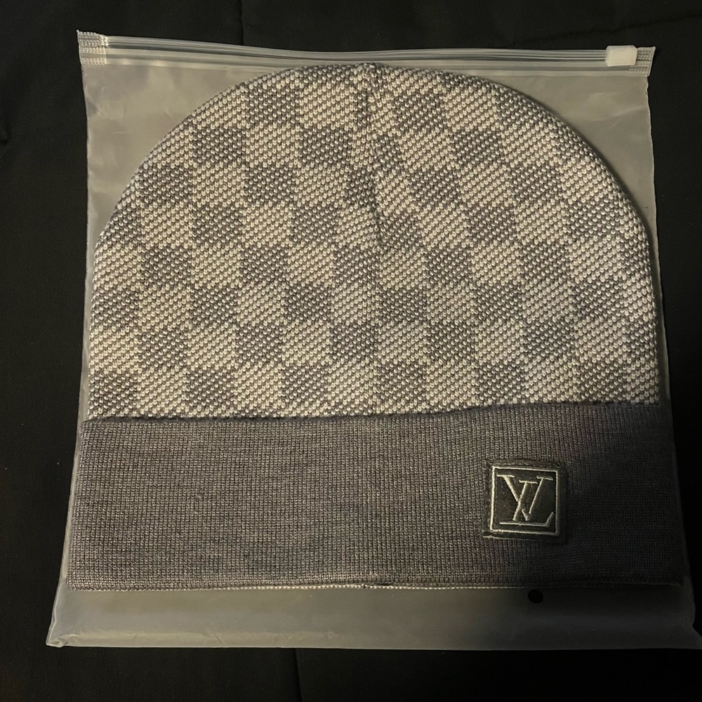 Louis Vuitton Heather Grey Checkered Winter Beanie Hat Cap BRAND NEW - Picture 2 of 5